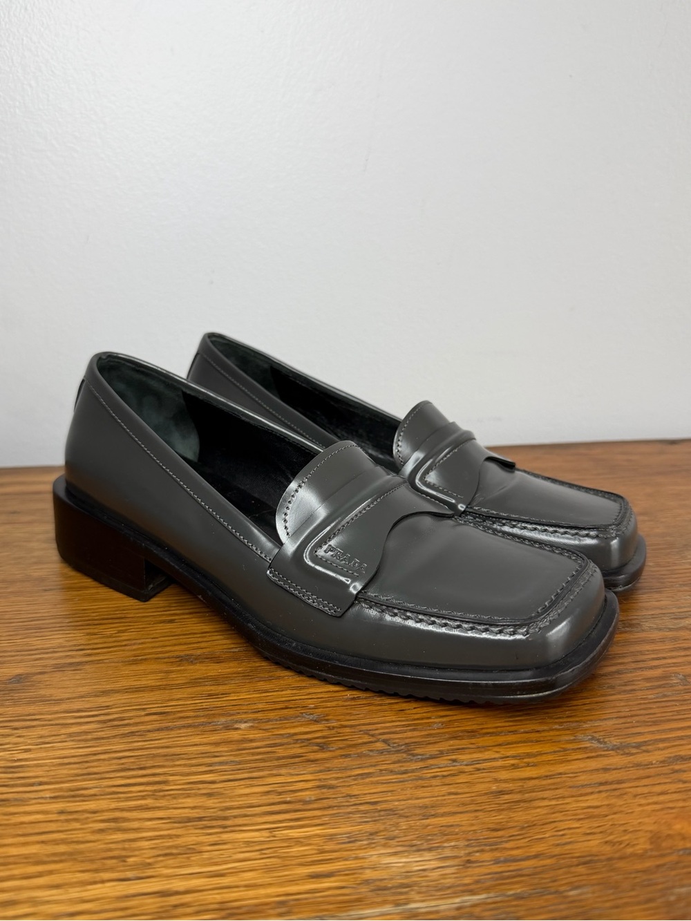 Prada Women’s 36 • Vintage Gray Round Toe Leather Loafer.